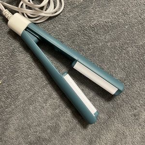 Mini crimper ,for volume in hair .